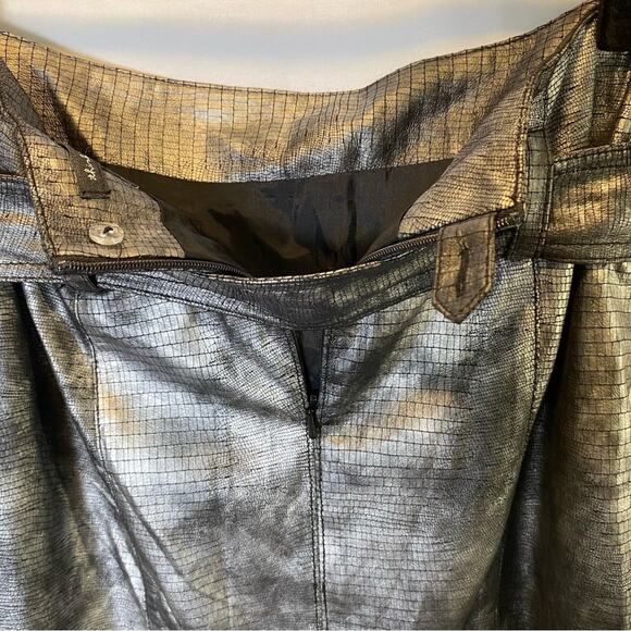 Think Tank Women’s Faux Leather Skirt Size 4 Silver Reptile  Print Belted Mini - Picture 9 of 13